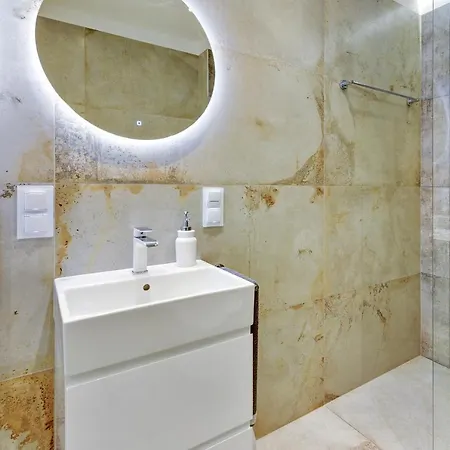 Aleja Gold - Acco Rent *